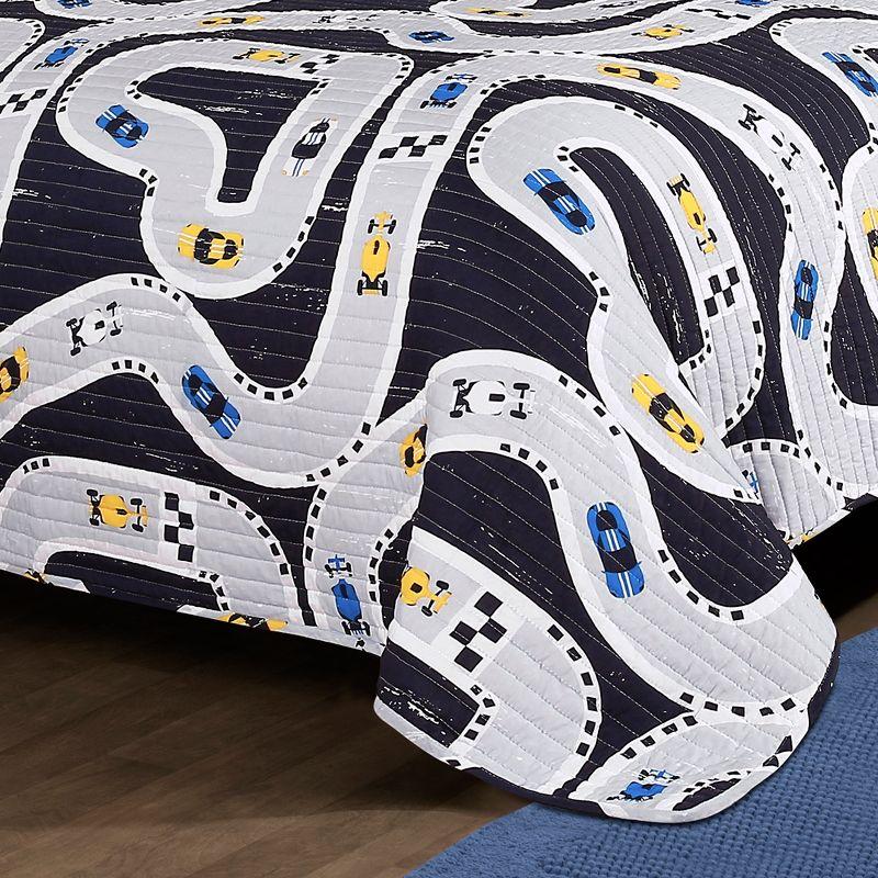 Car Tracks 2 - Piece Quilt Set