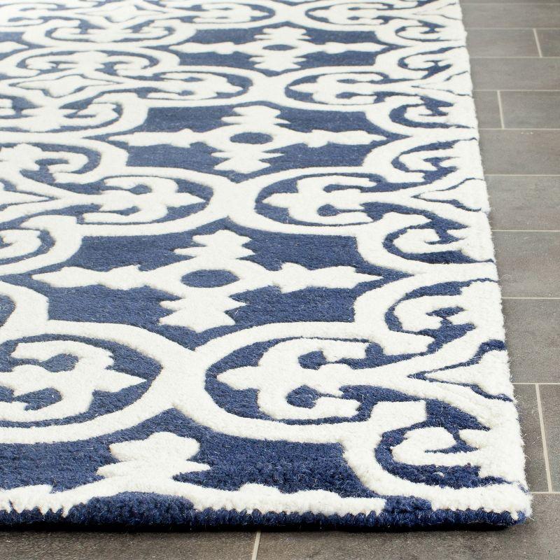 Luxurious Hand-Tufted Wool Area Rug in Blue - 6' x 9'