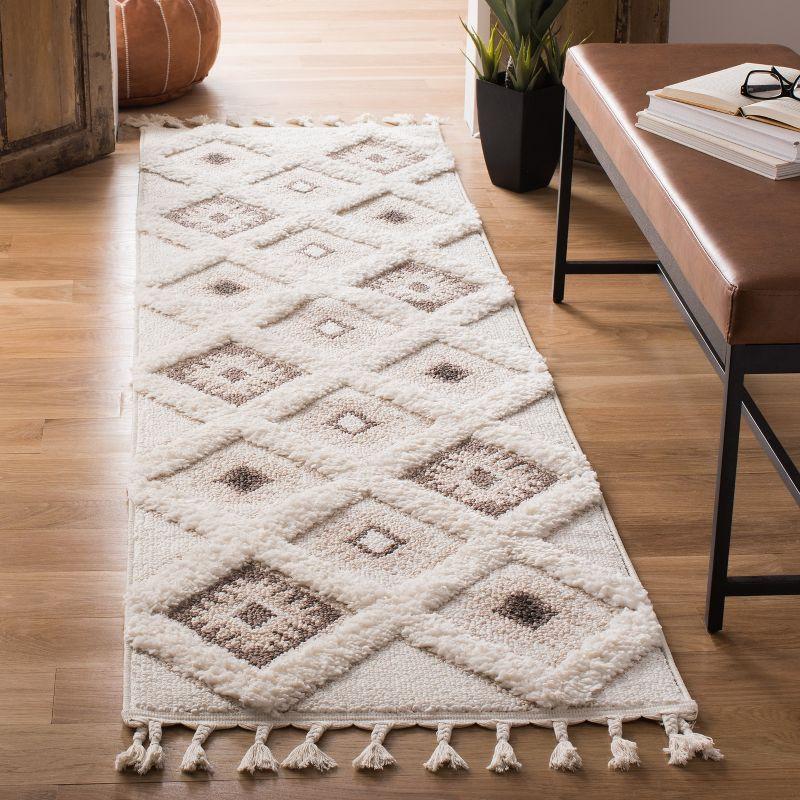 Ivory & Brown Diamond Braided Shag Runner Rug - Handmade Synthetic