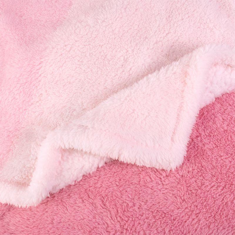 PAVILIA Plush Throw Blanket for Couch Bed, Faux Shearling Blanket and Throw for Sofa Home Decor, Gradient - Pink/Throw - 50x60