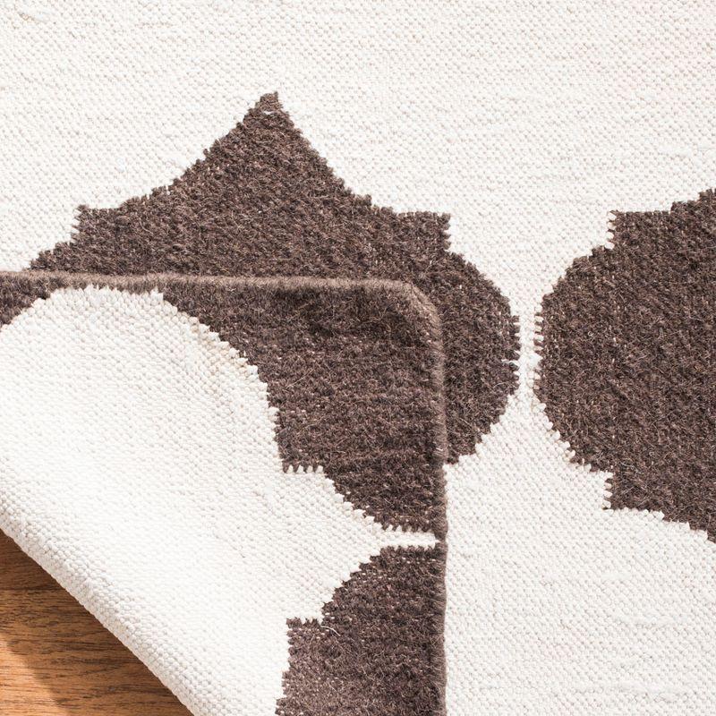 Dhurries DHU624 Hand Woven Accent Rug - Brown/Ivory - 2'6"x4' - Safavieh.