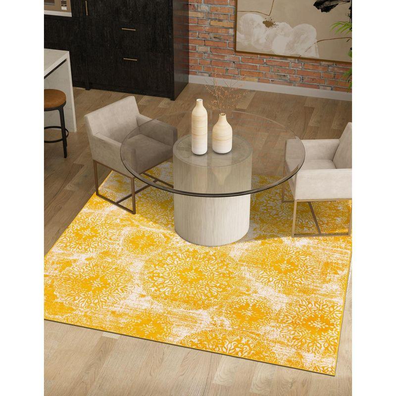 Unique Loom 6' 0 x 6' 0 Sofia Grand Yellow Area Rug