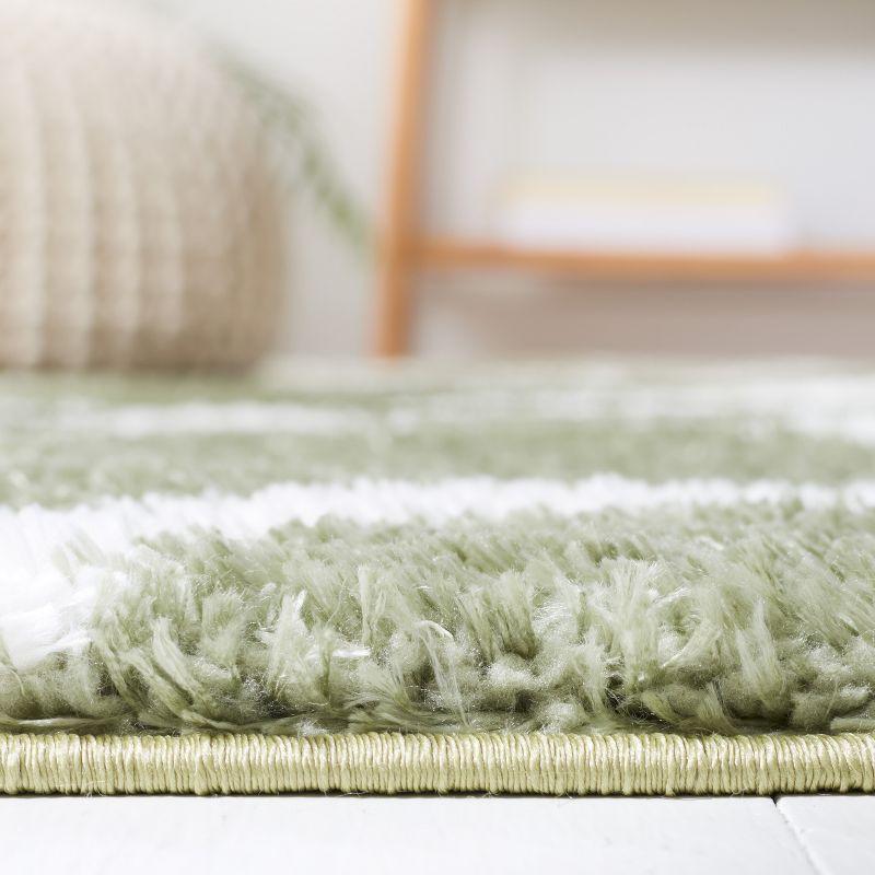 Green and White 4' x 6' Rectangular Shag Area Rug