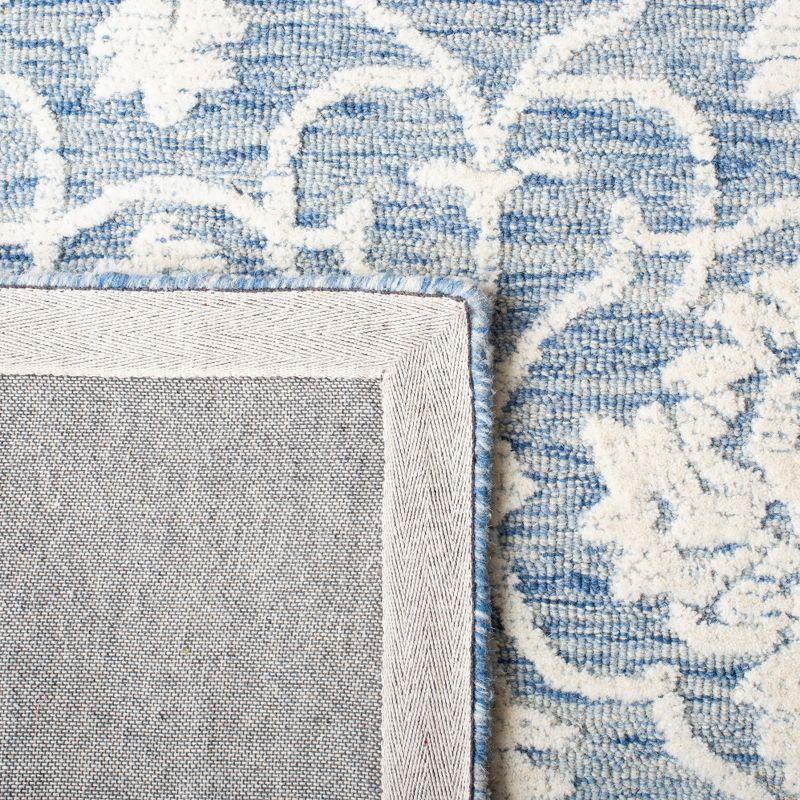 Metro MET996 Hand Tufted Indoor Area Rug - Blue/Ivory - 4'x6' - Safavieh