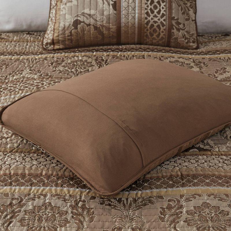 6 Piece Jacquard Quilt Set with Throw Pillows