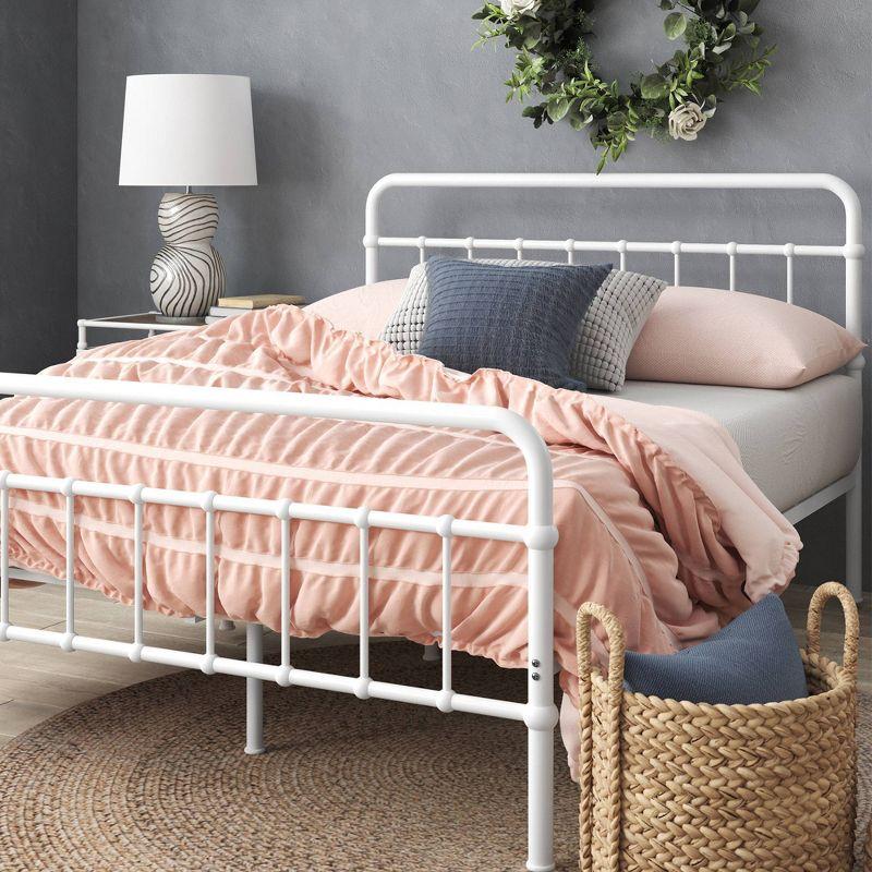 Florence 42" Modern Farmhouse Metal Platform Bed