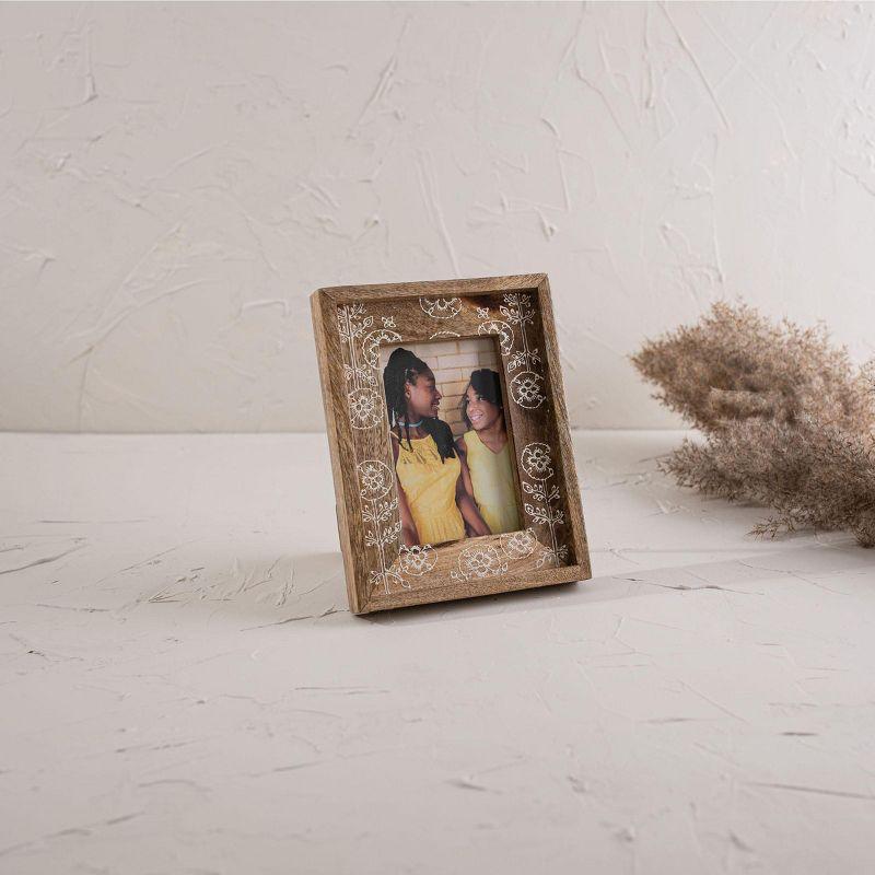Foreside Home & Garden White Wood Picture Frame