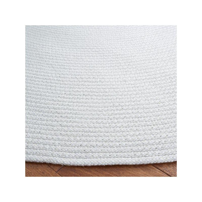 Braided BRD403 Hand Woven Area Rug - White - 4' round - Safavieh.