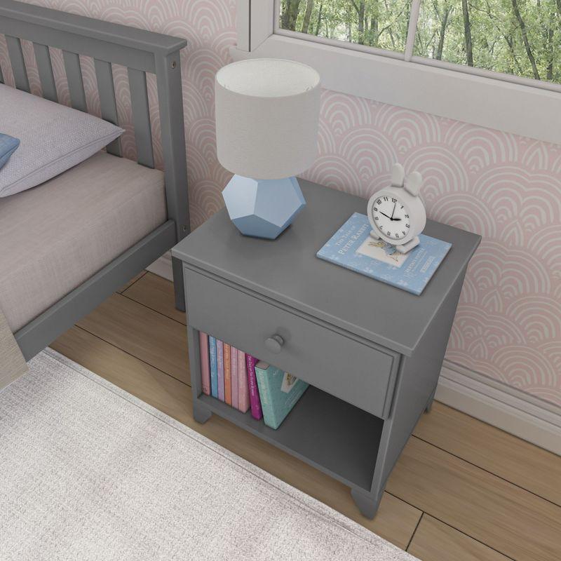 Max & Lily Classic Wood Nightstand with 1 Drawer, Kids Bedside Table/End Table, Small Nightstand for Bedroom, Grey
