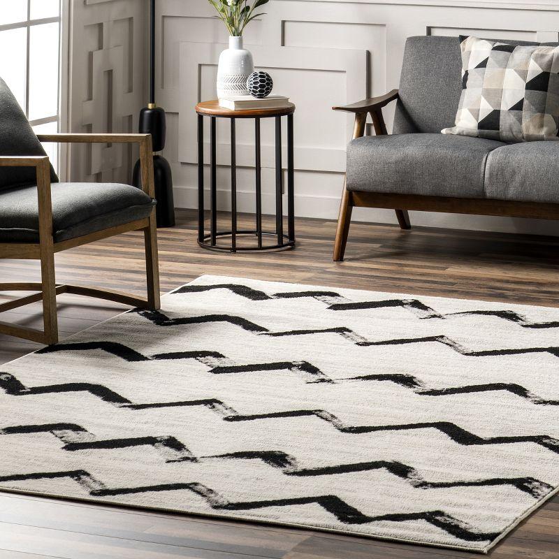 Nuloom Addison Chevron 4x6 Indoor Area Rug for Living Room Bedroom Dining Room Kitchen, Grey/Ivory