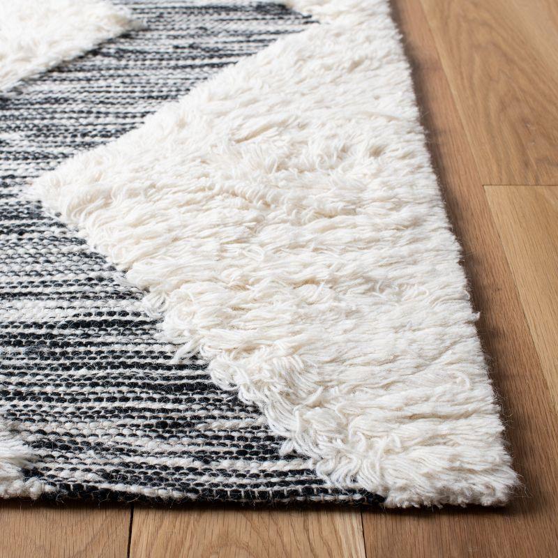 Natura NAT681 Hand Woven Area Rug - Ivory/Black - 4'x6' - Safavieh.