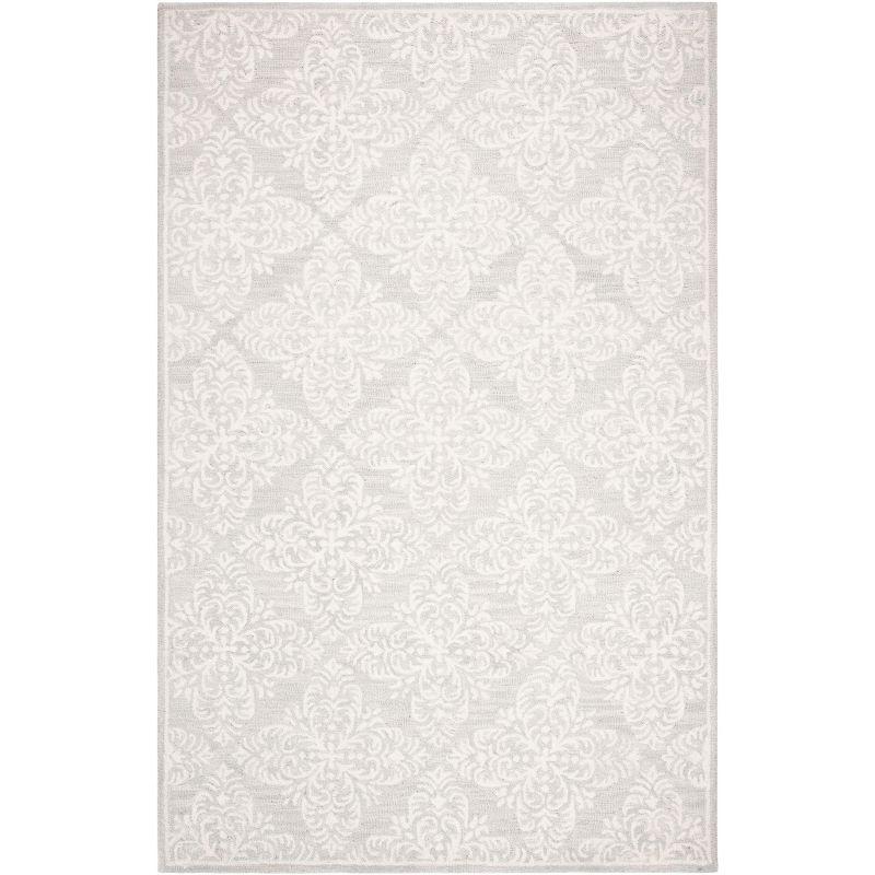 Hand-Tufted Silver and Ivory Wool Blend 5' x 8' Area Rug