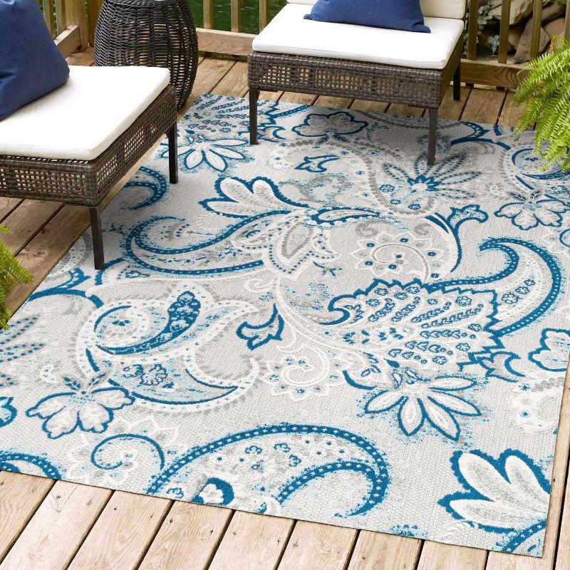 Julien Paisley High-Low Indoor/Outdoor Area Rug - JONATHAN Y