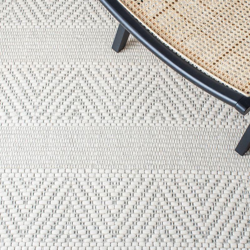 Marbella MRB908 Hand Loomed Area Rug - Ivory/Beige - 8'x10' - Safavieh.