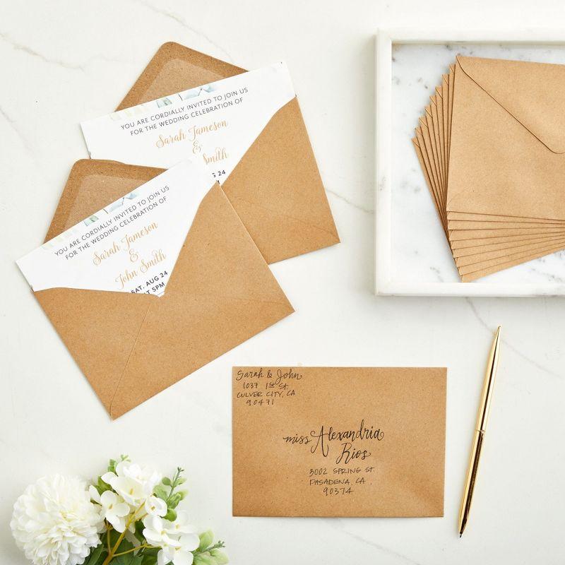 Juvale Kraft Paper Invitation Envelopes 4x6 for Special Occasions like Weddings A6 V-Flap Brown Envelopes (50 Pack)