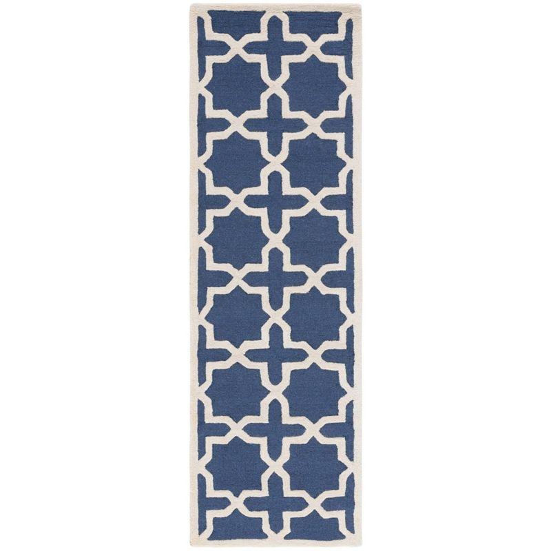 Cambridge CAM125 Tufted Indoor Area Rug - Navy Blue/Ivory - 2'6"x4' - Safavieh