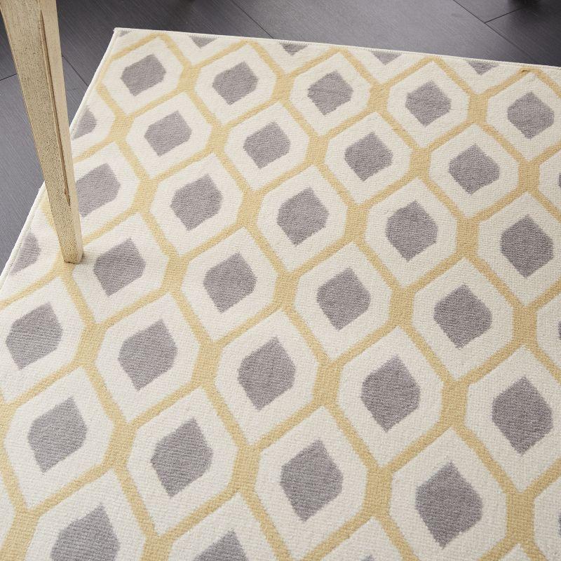 Handmade White Geometric Synthetic 5' x 7' Area Rug