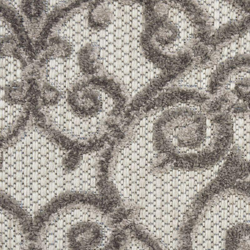 Lark Manor™ Isalia Floral Indoor / Outdoor Rug