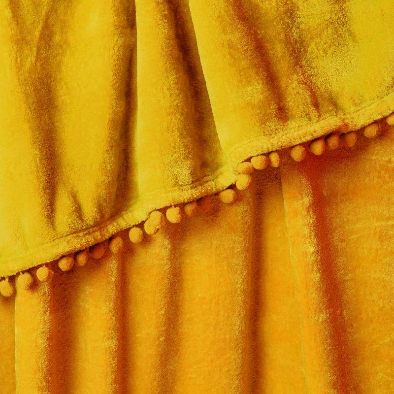 Pavilia Hand Woven Throw Blanket