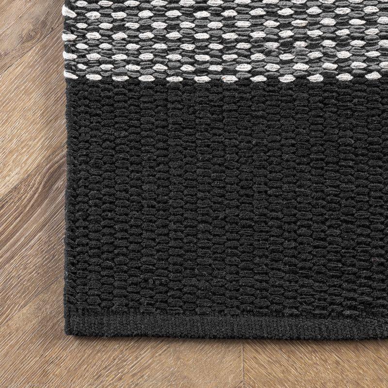 Handmade Simple Cotton Flatweave 4' x 6' Area Rug in Black