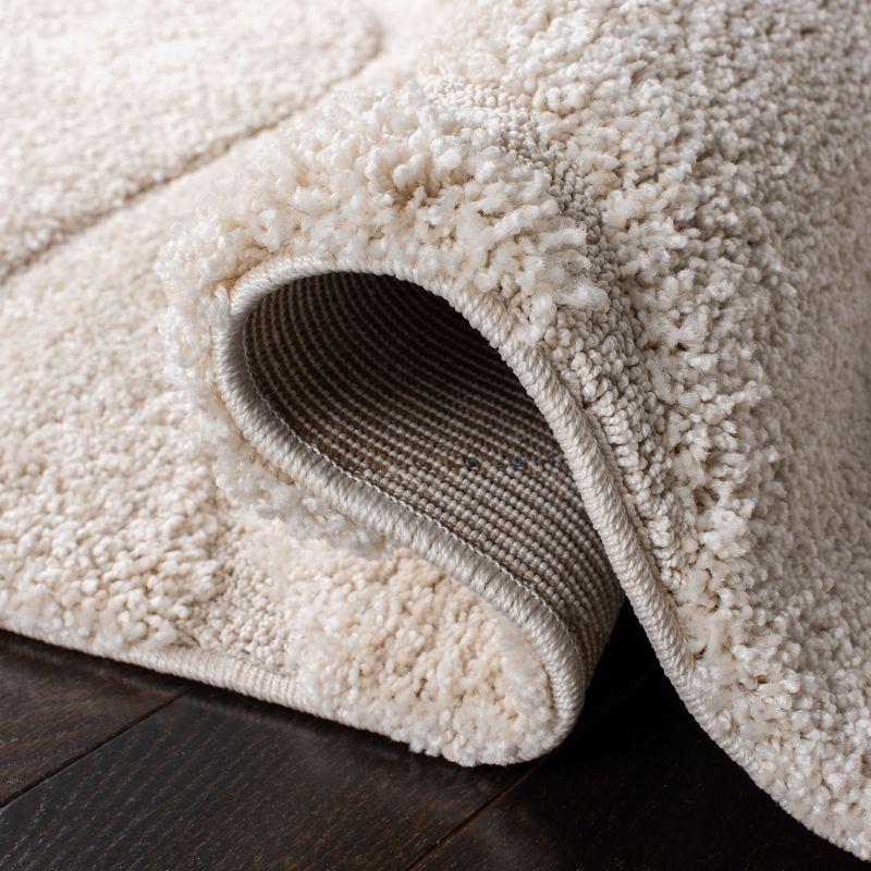 Florida Shag SG471 Power Loomed Indoor Area Rug - Creme/Creme - 5'x5' Square - Safavieh