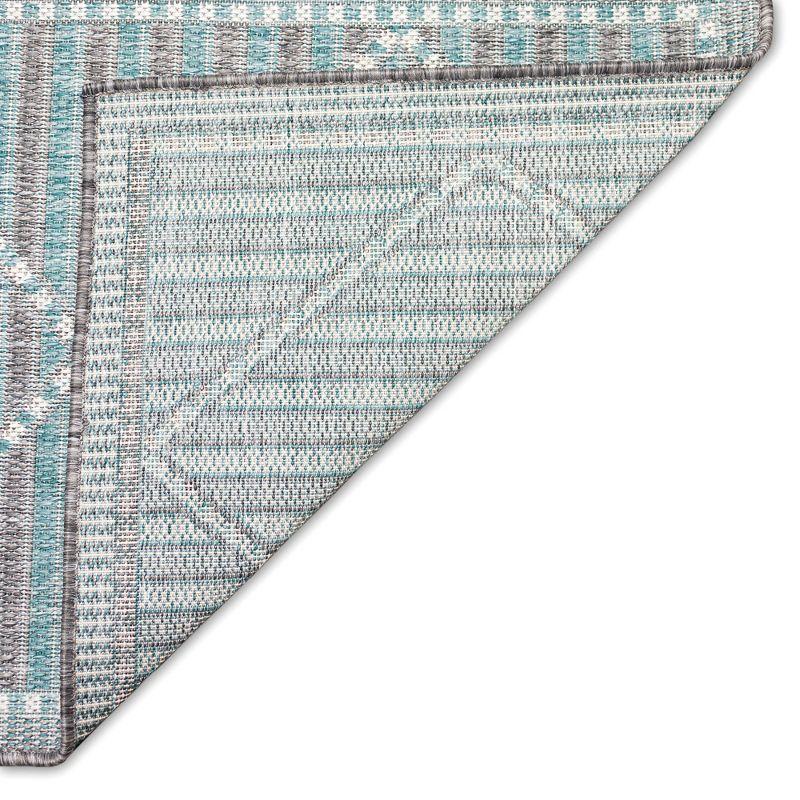 Liora Manne Malibu Checker Diamond Indoor/Outdoor Rug Aqua 3'3" x 4'11"