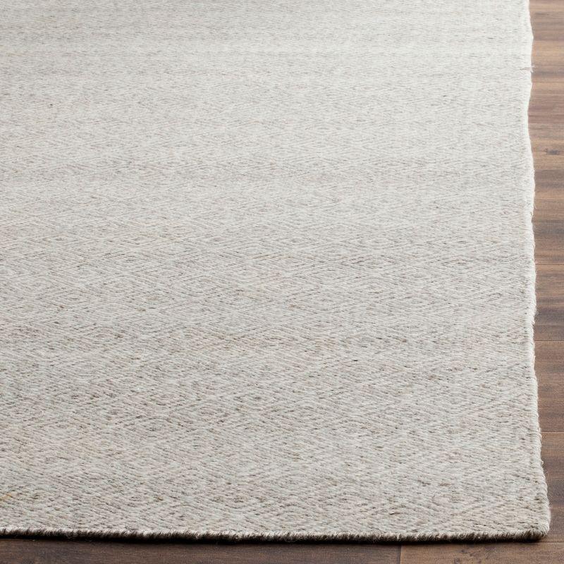 Bohemian Ivory & Silver Geometric Wool Area Rug - 4' x 6'