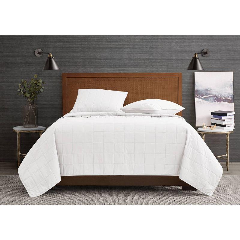 White Full Microfiber Quilt Set with Shams