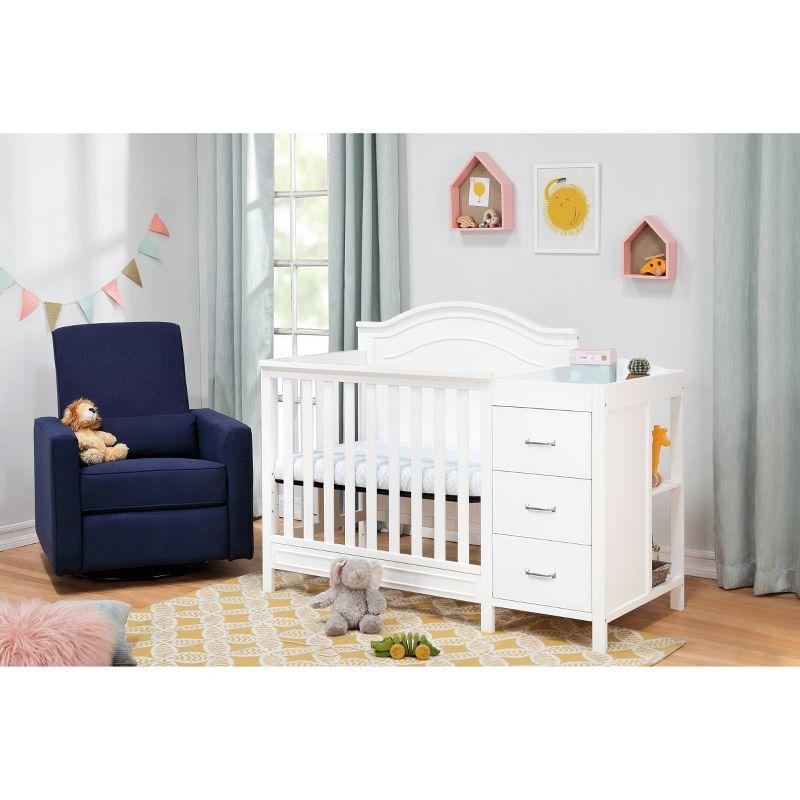 DaVinci Charlie 4-in-1 Convertible Mini Crib & Changer