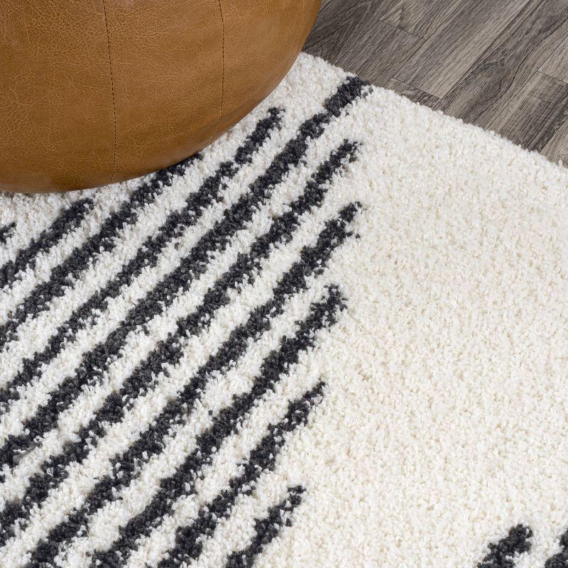 Elm Diamond Stripe Geometric Shag Indoor Area Rug - JONATHAN Y