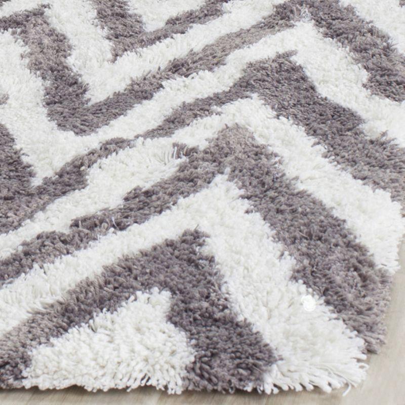 Chevron Shag SG250 Hand Tufted Indoor Area Rug - Ivory/Grey - 5'x5' - Safavieh