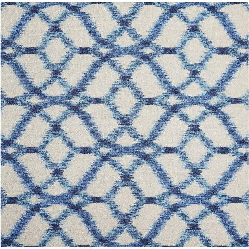 Aegean Blue and White Square Trellis Indoor/Outdoor Rug