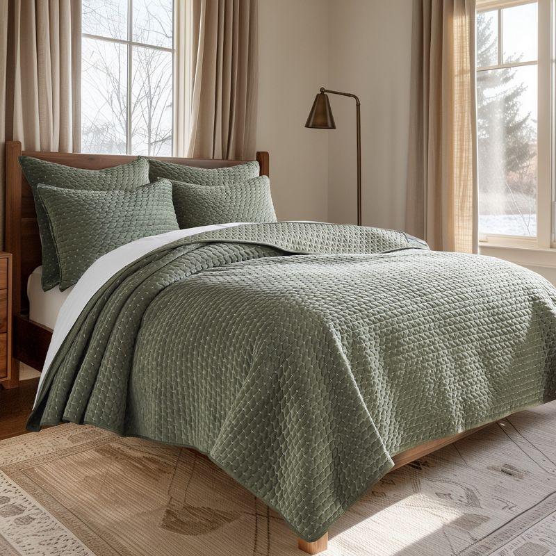 Velvet Stitch Green with White Full/Queen Quilt Set - Levtex Home