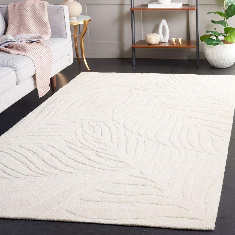 Ebony EBN805 Hand Tufted Area Rug - Ivory - 4'x6' - Safavieh.