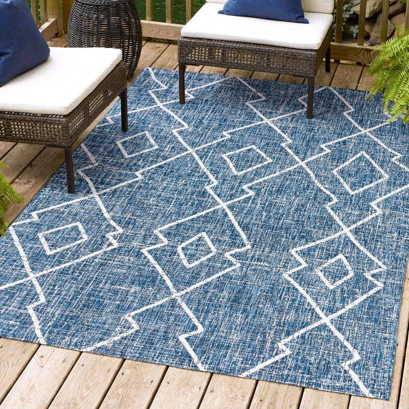 4'x6' Carwa  Diamond Trellis Indoor/Outdoor Area Rug, Blue/Ivory - JONATHAN Y