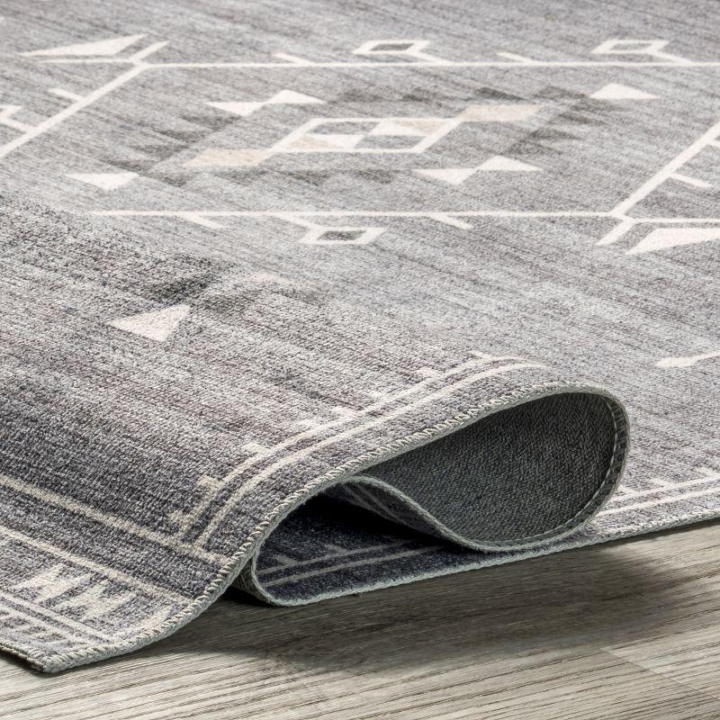 Nuloom Evalyn Southwestern Pet Friendly Machine Washable Area Rug, 5' x 8', Grey