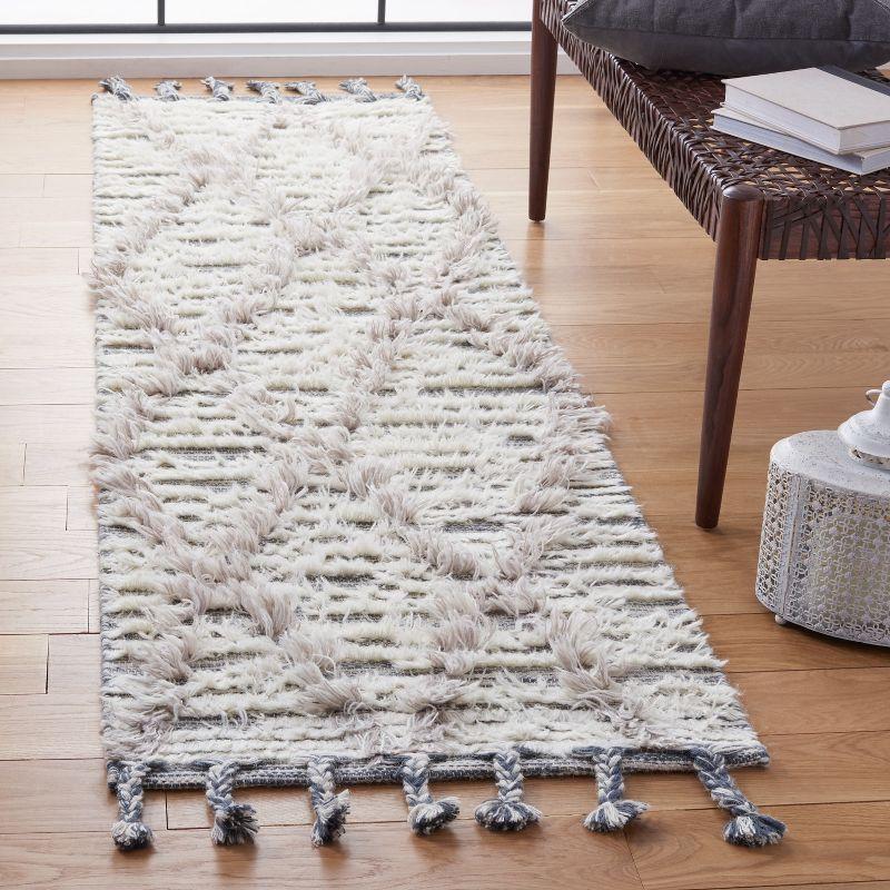 Ivory Trellis Hand-Knotted Wool Runner Rug 27in x 9in