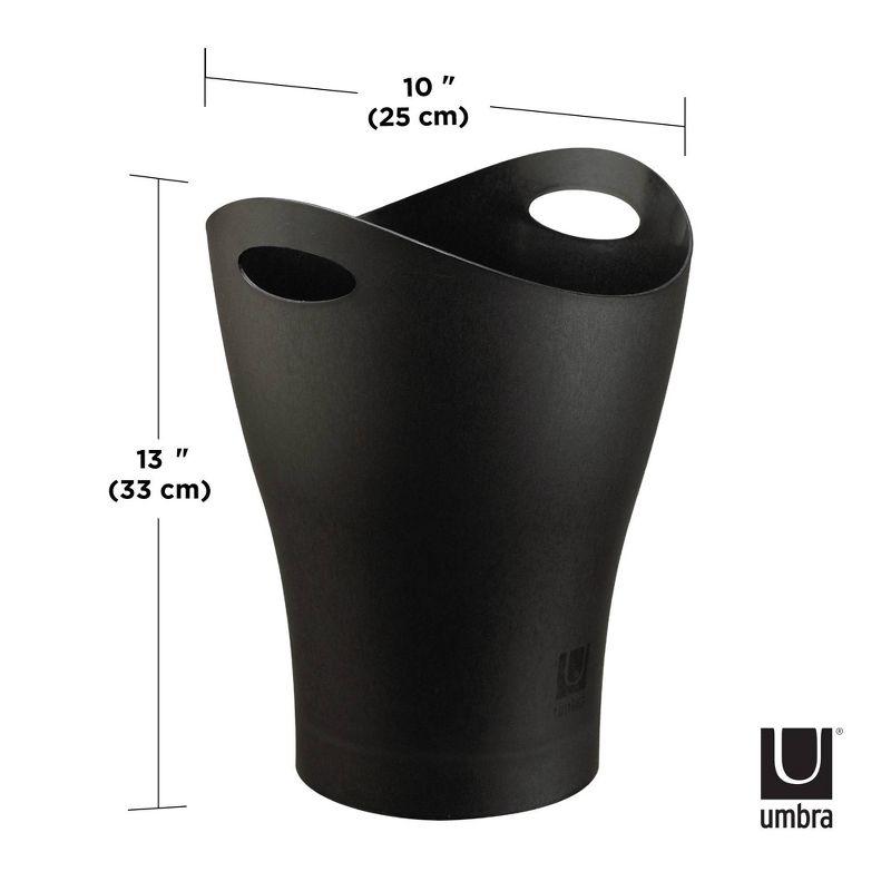 Black 2.2 Gallon Curved Plastic Kitchen Trash Can