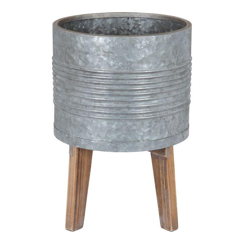 Kate and Laurel Gavri Metal Planter with Wood Stand