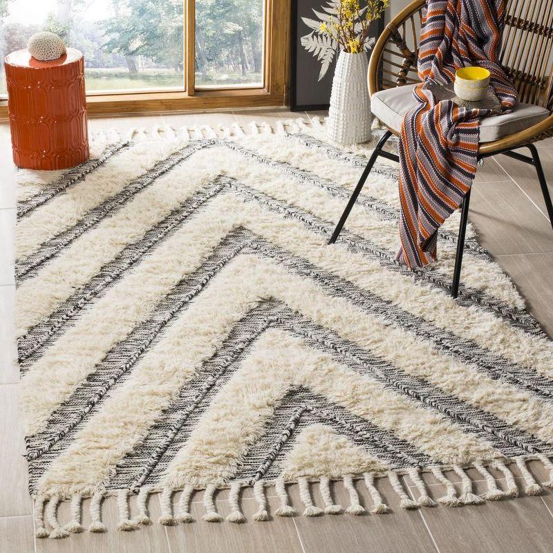 Kenya KNY901 Hand Knotted Area Rug  - Safavieh