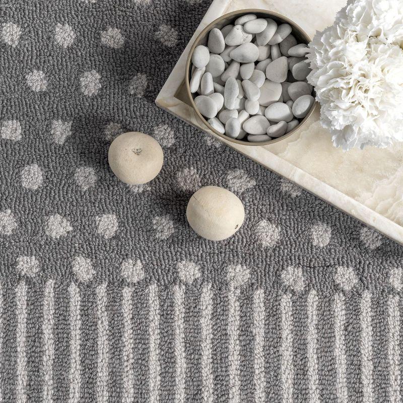 Nuloom Maggie Hand Tufted Wool Polka Dot Stripe Indoor Area Rug 8x10, Gray