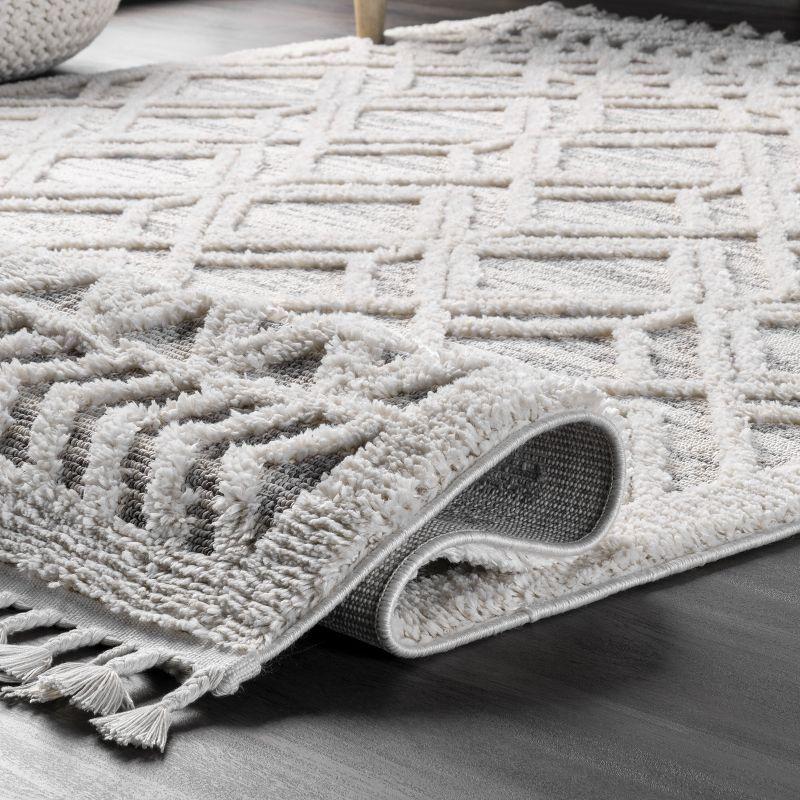 nuLOOM Ansley Moroccan Lattice Tassel Area Rug