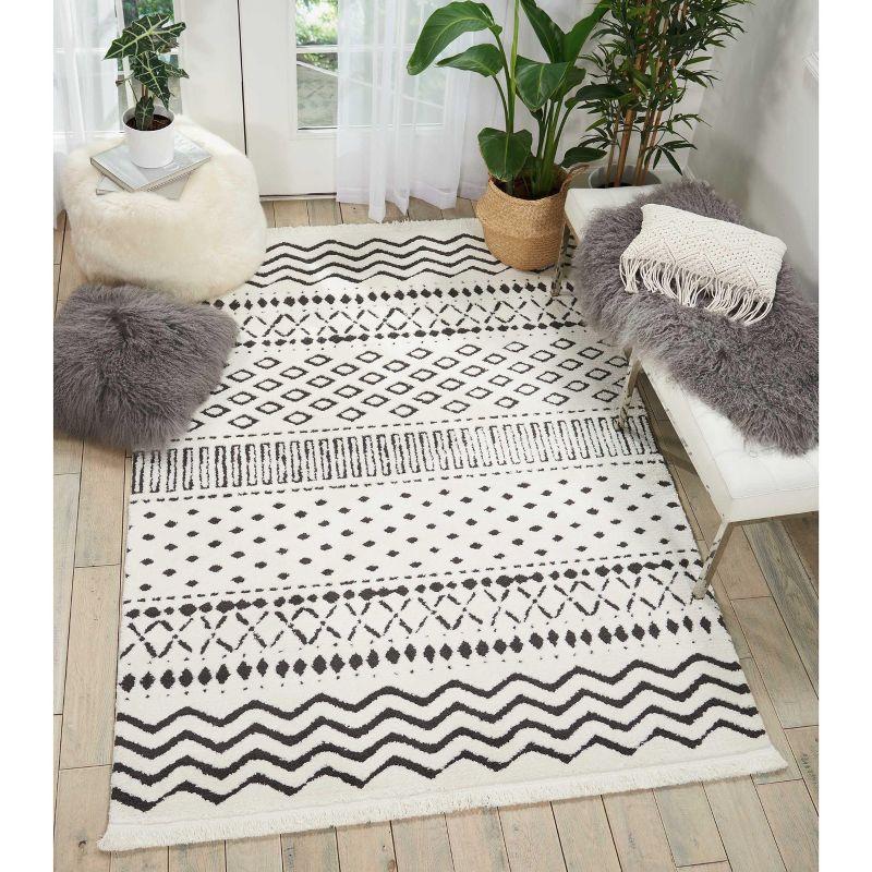 Nourison Dws05 Kamala DS501 White/Black Area Rug - 3'11 x 5'11