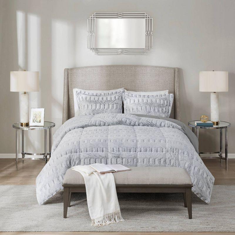 Gia Back Print Long Fur Comforter Mini Set