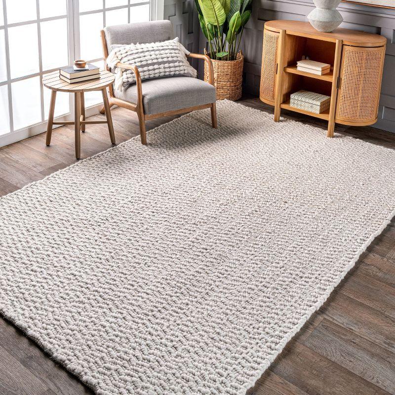 Nuloom Glendora Hand Woven Chevron Indoor Area Rug