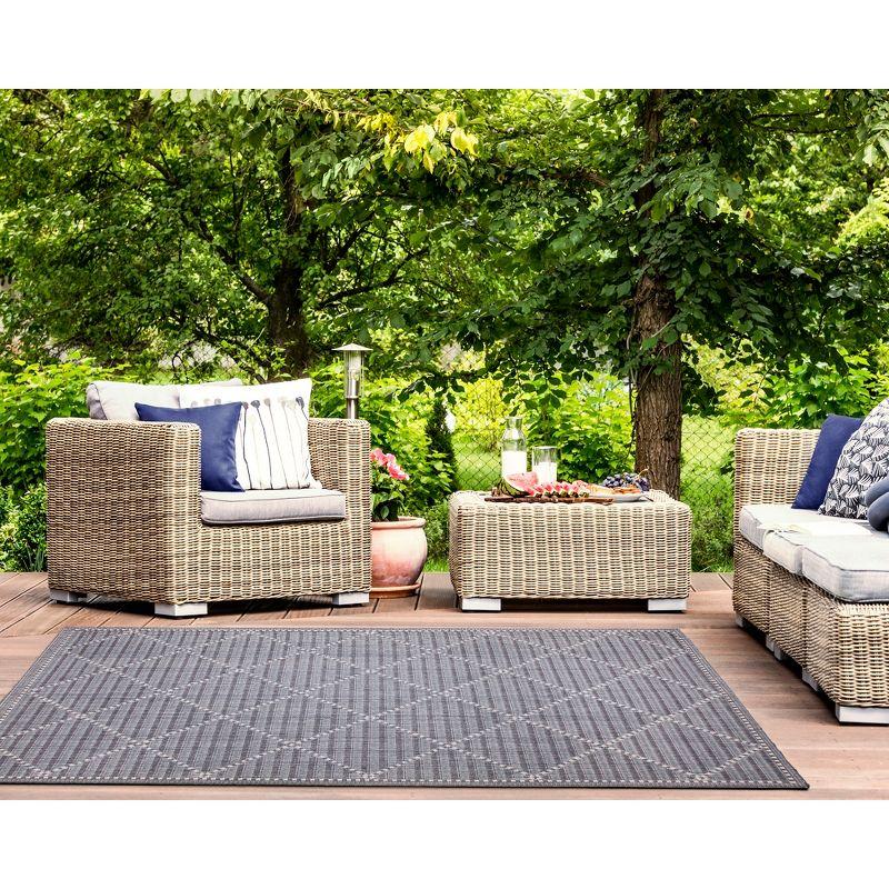 Navy Checker Diamond 78'' Indoor/Outdoor Synthetic Rug