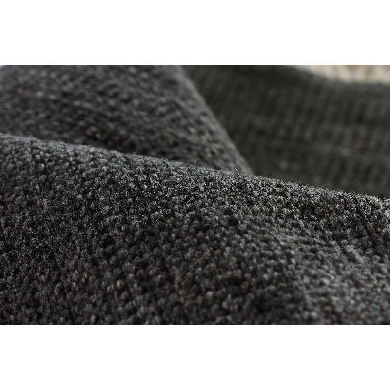 Maxi Indoor / Outdoor Rug - Black / 2' x 3'