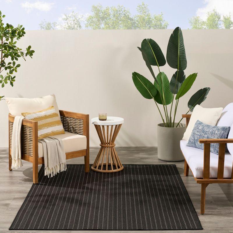 Nourison Horizon Indoor/Outdoor 4' x 6' Black Modern Rug