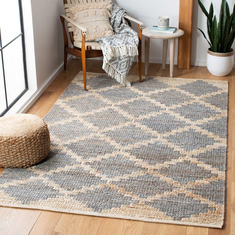 Kilim KLM458 Hand Woven Area Rug - Natural/Grey - 3'x5' - Safavieh.