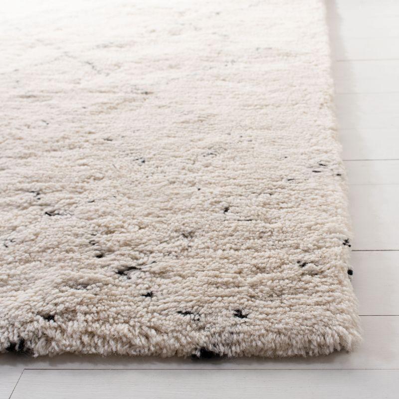 Casablanca CSB914 Hand Tufted Area Rug - Ivory/Black - 8'x10' - Safavieh.